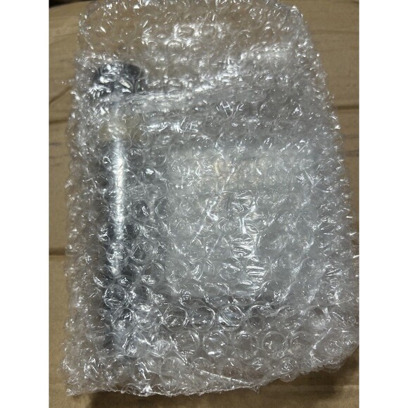 It Cosmetics Your Skin But Better CC+ Airbrush Perfecting Powder Light W/ Brush - Picture 4 of 4